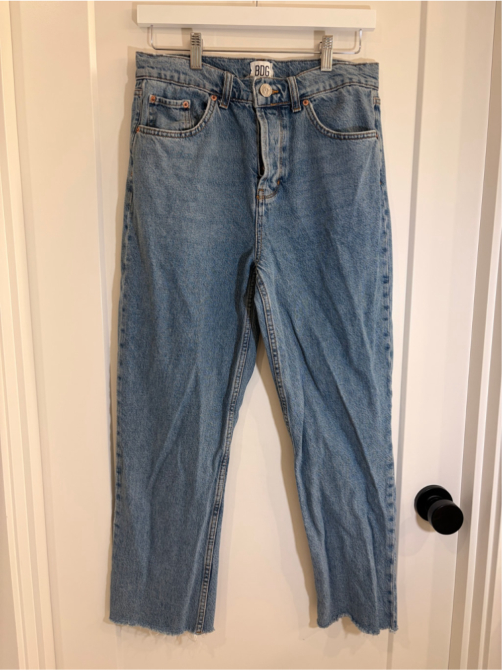 BDG Urban Outfitters Medium Wash Raw Hem Straight Leg Jeans W30 L32